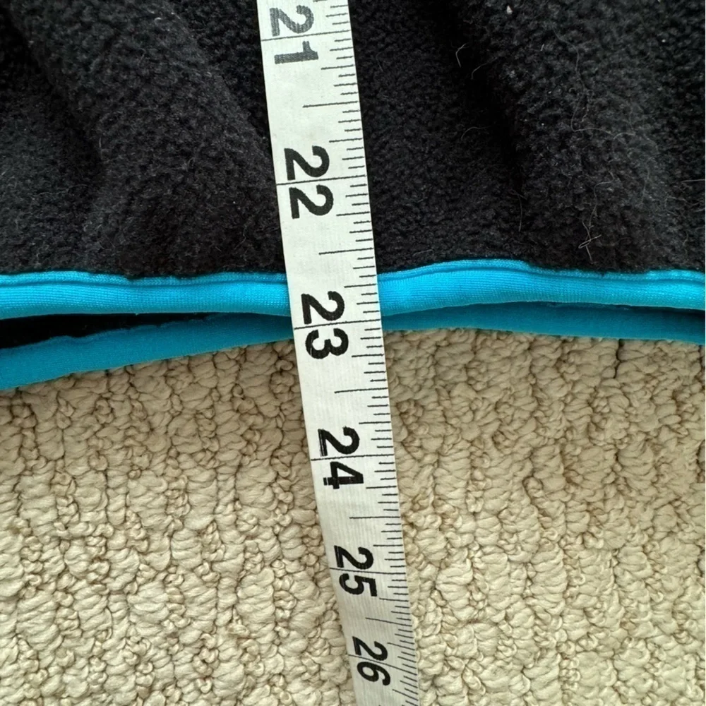 The North Face Black Fleece Pullover Sweatshirt Small